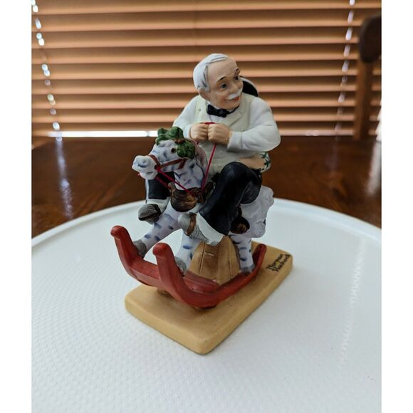 Norman Rockwell "Gramps at the Reins" Figurine - Picture 14 of 15